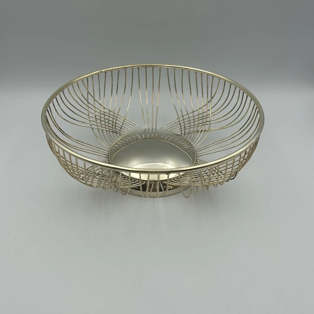 Vintage MCM Silver Plated Round Wire Bread / Fruit Basket‎